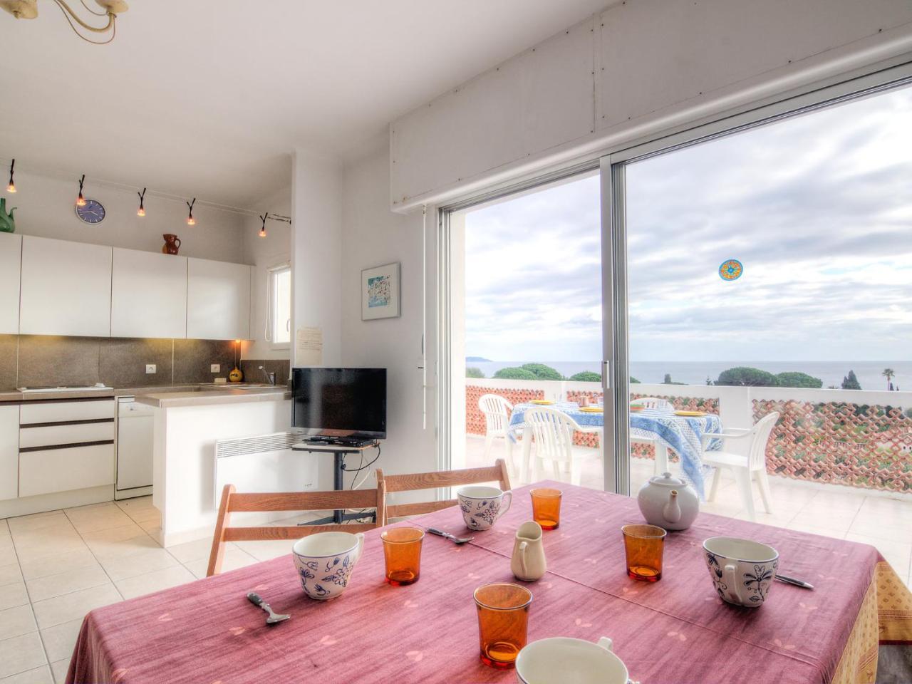 Apartment Riva Bella-3 By Interhome Cavalaire-sur-Mer Exterior photo